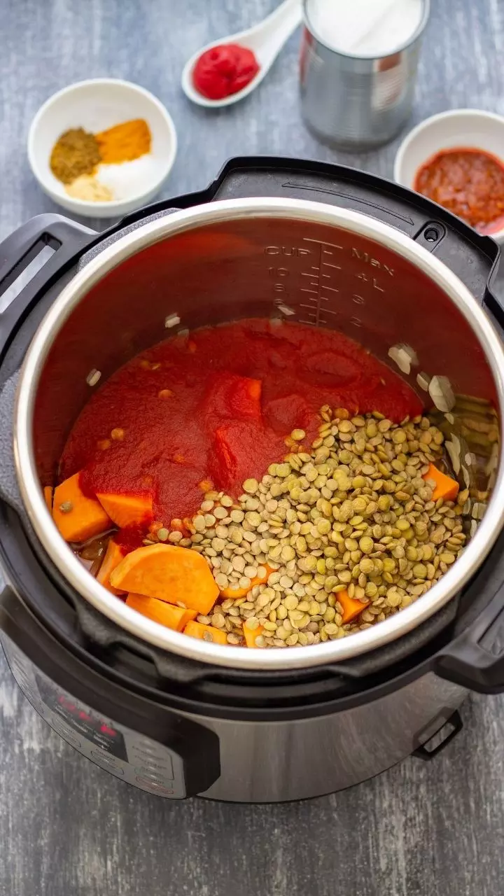 10 quick and simple things you can make in a pressure cooker