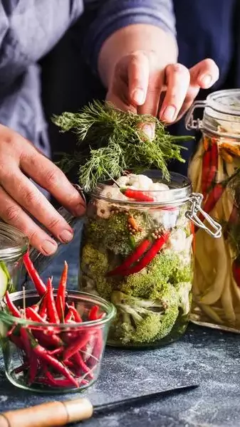 Big on reduce-reuse-recycle? Here are a few tips on zero-waste cooking