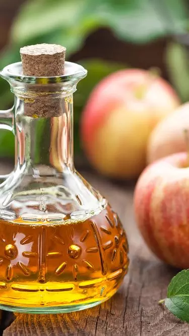 Kitchen Remedies: Apple Cider Vinegar
