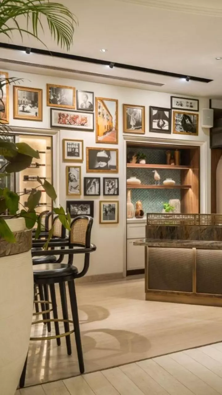 For an elegant dining experience look no further than Paper Moon