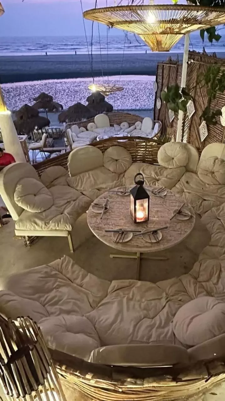 The king of all beachside bar and restaurant: Azulé , Goa