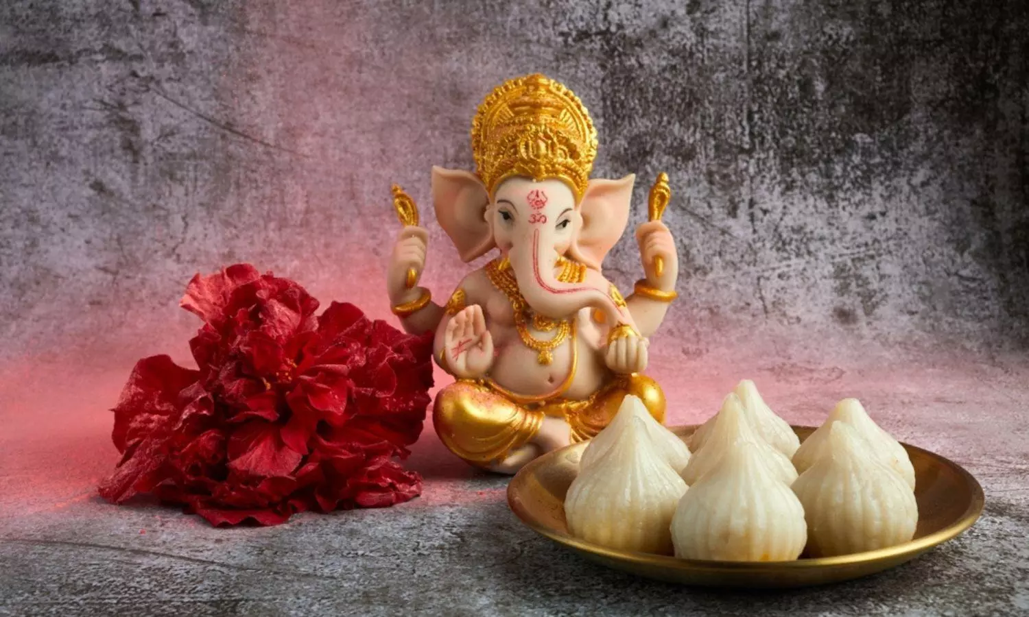 Explore and savour Mumbais delectable street food as we welcome Bappa to the city