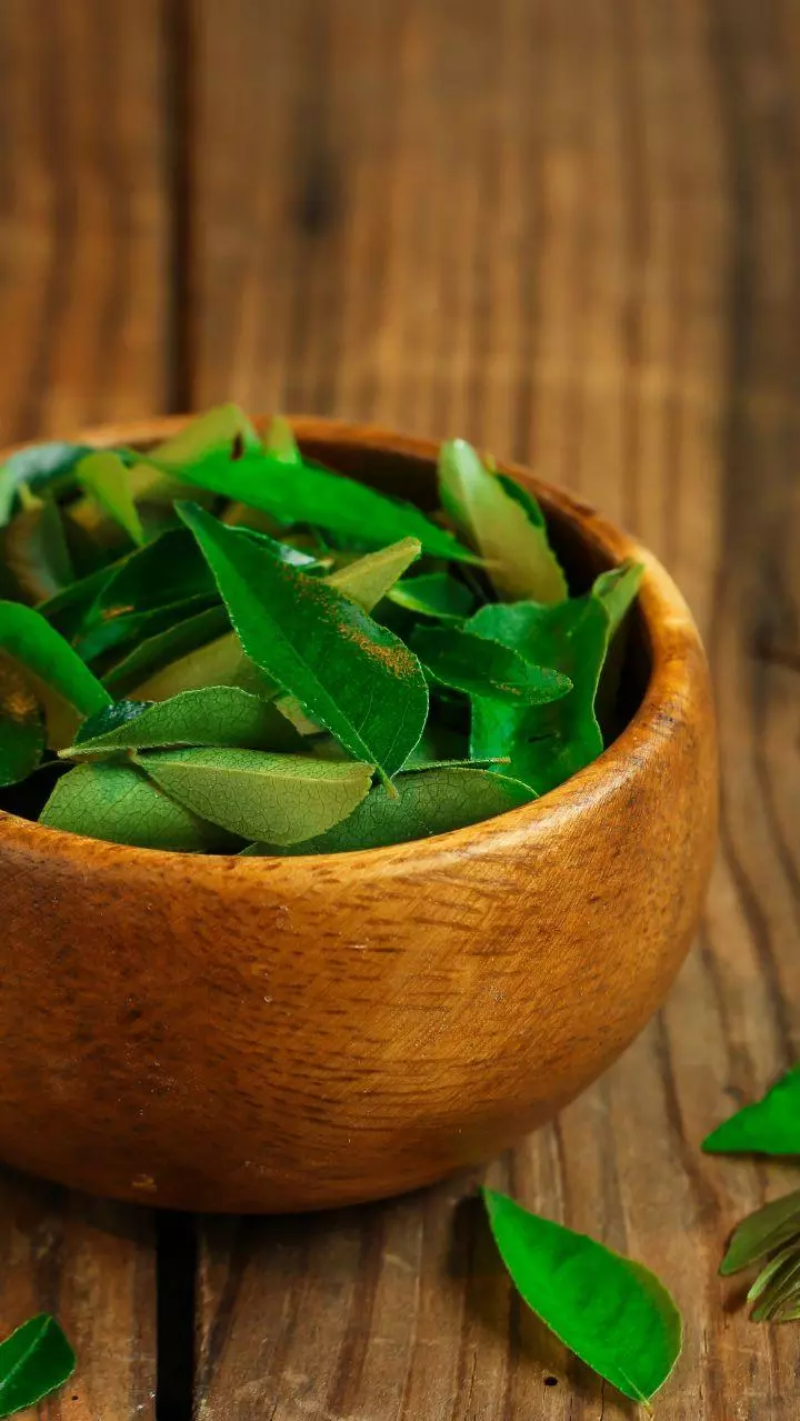 Kitchen Remedies: Curry Leaves