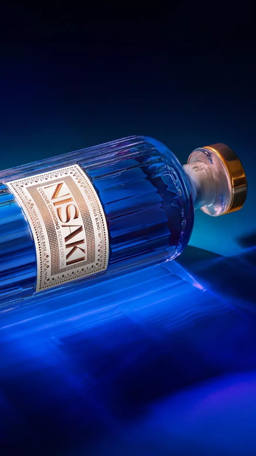 NISAKI - India’s dazzling new colour-changing spirit!