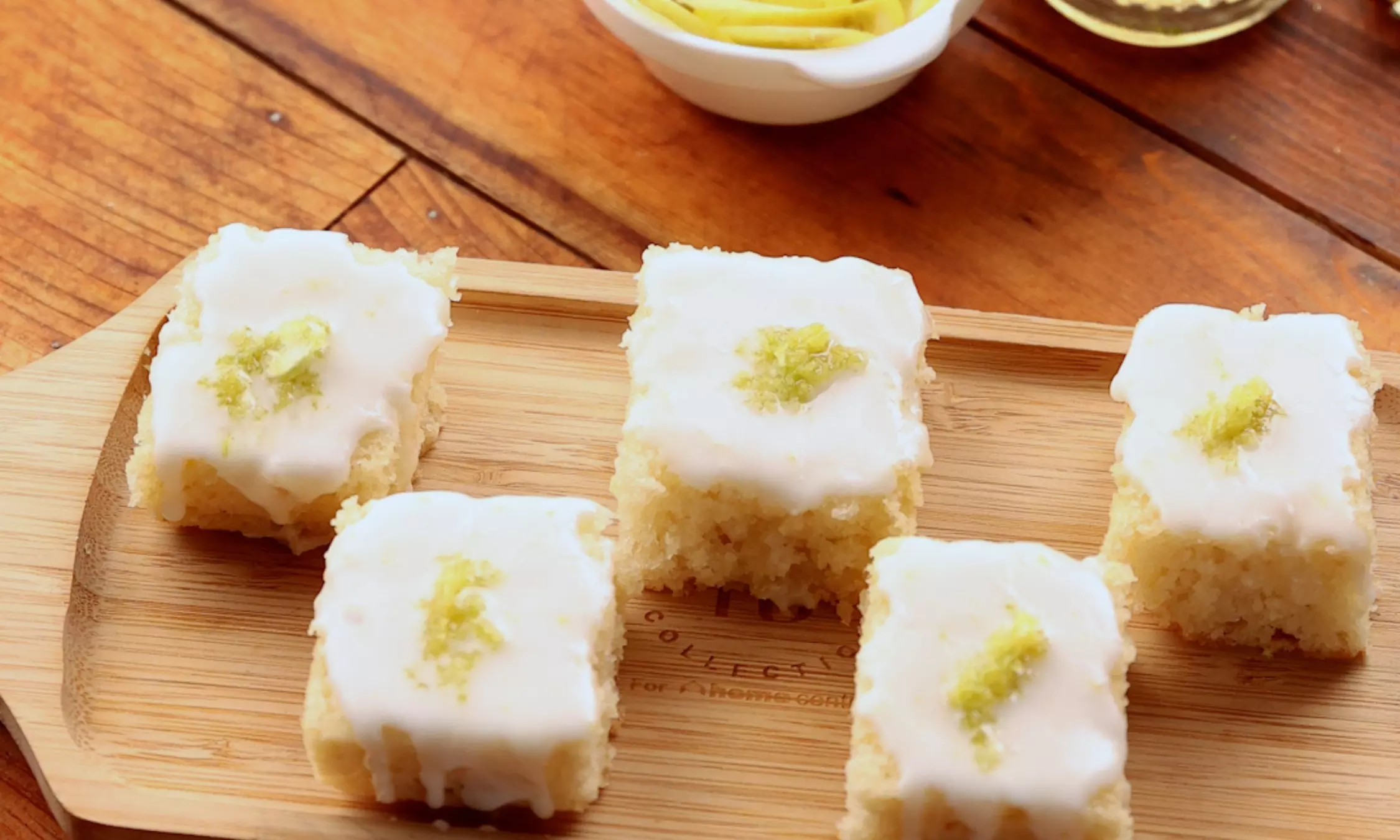 Ginger Cake Bites With Lemon Icing