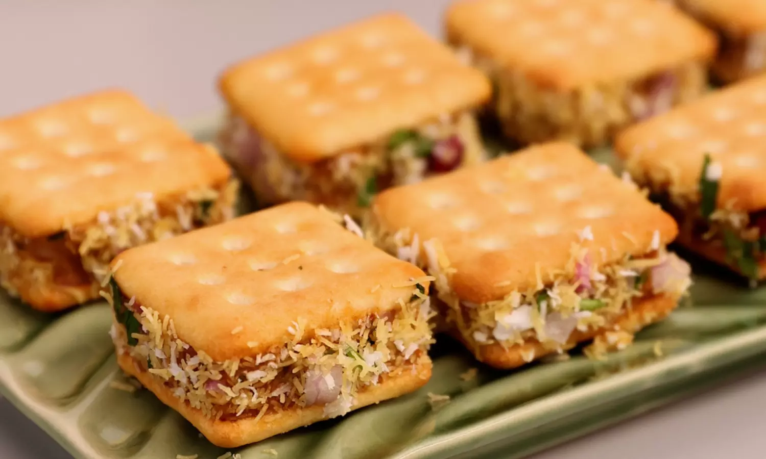 Dabeli Bites