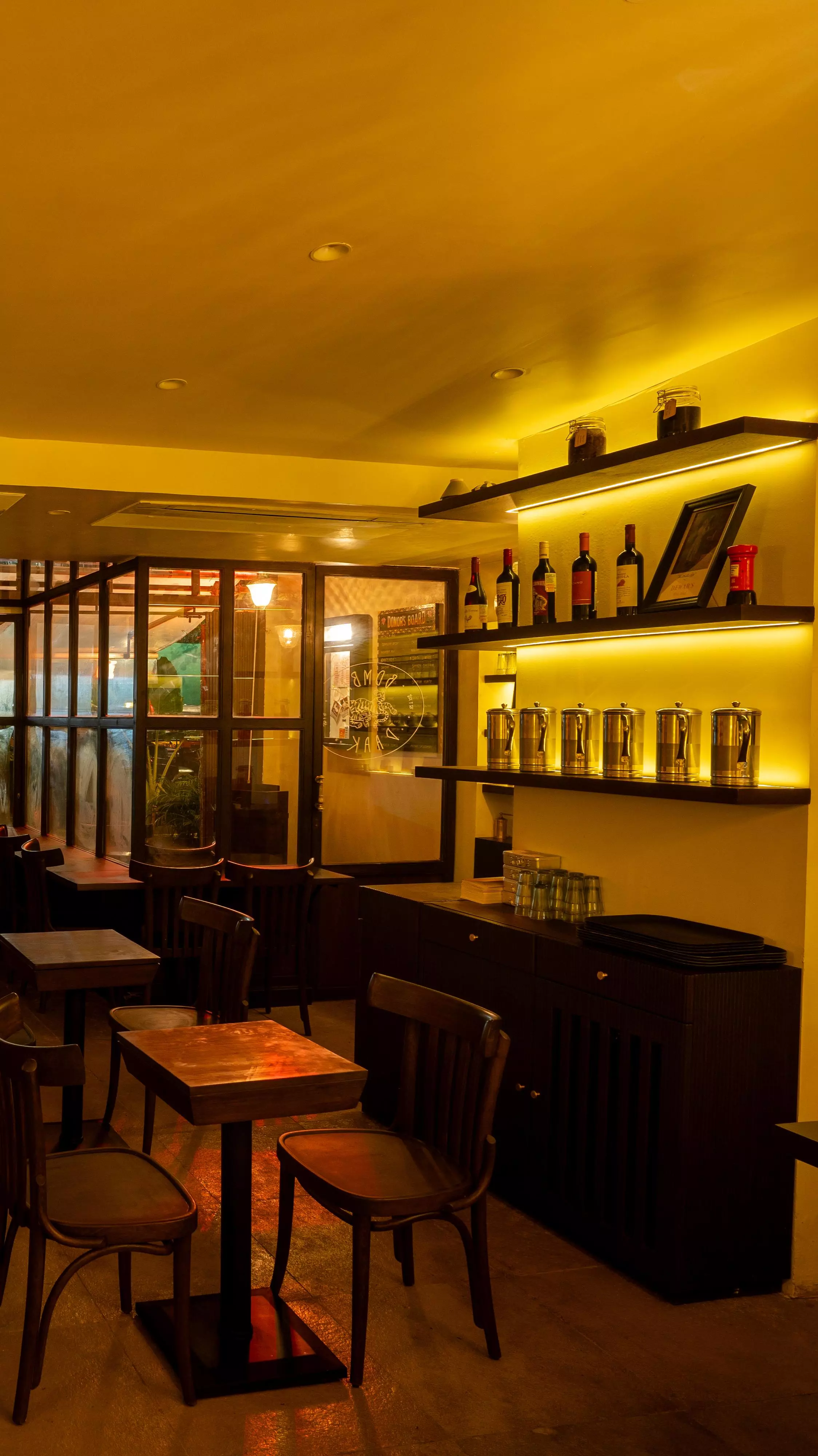 Bombay Daak Raising a Toast to Indias Daaru and Chakhna Culture