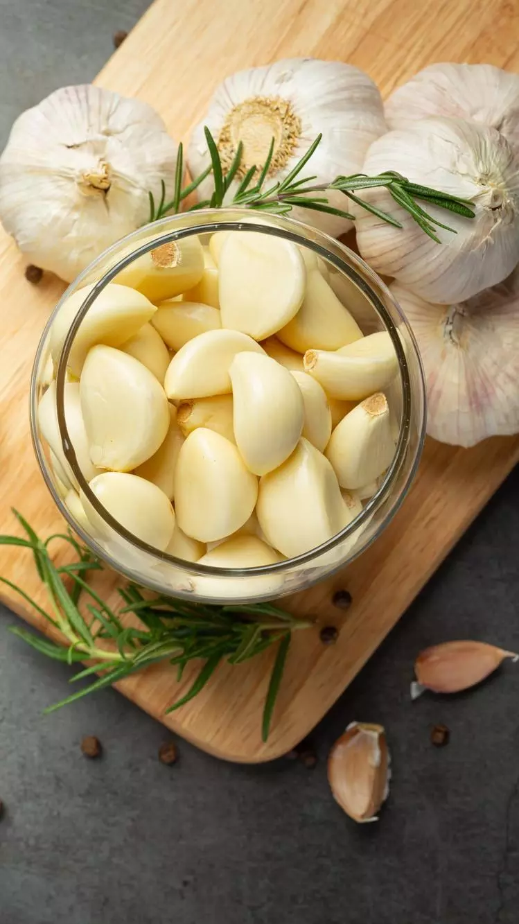 Kitchen Remedies: Garlic