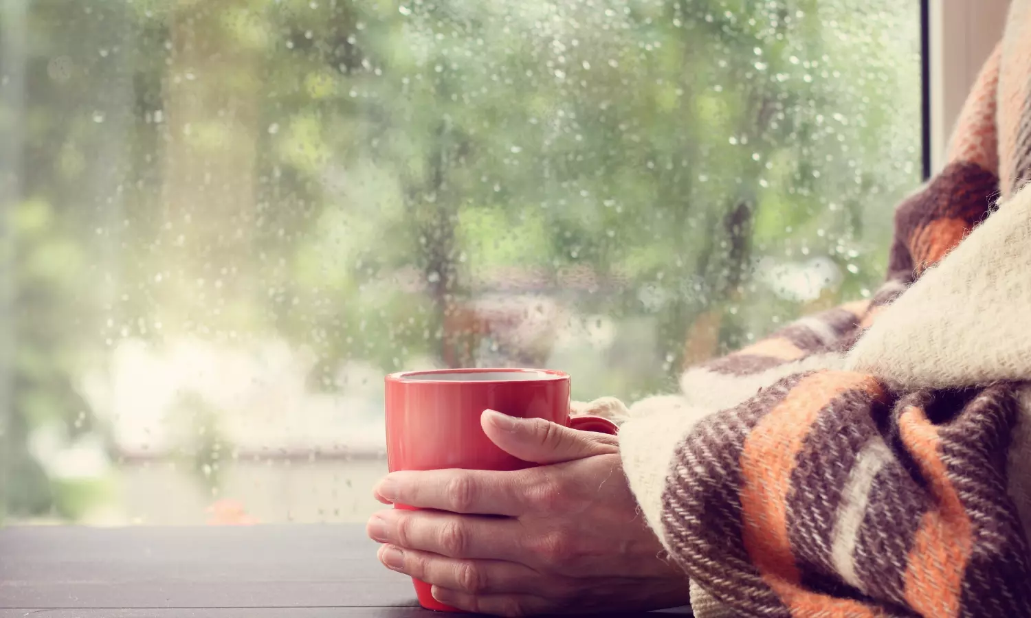 Sips of the Season: Best Warm Beverages to Warm You Up This Monsoon