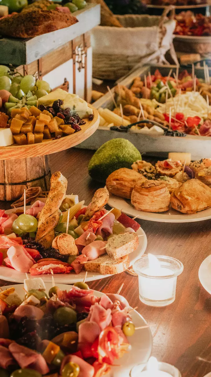 5 Easy Festive Delights to Make Your Holiday Party Shine