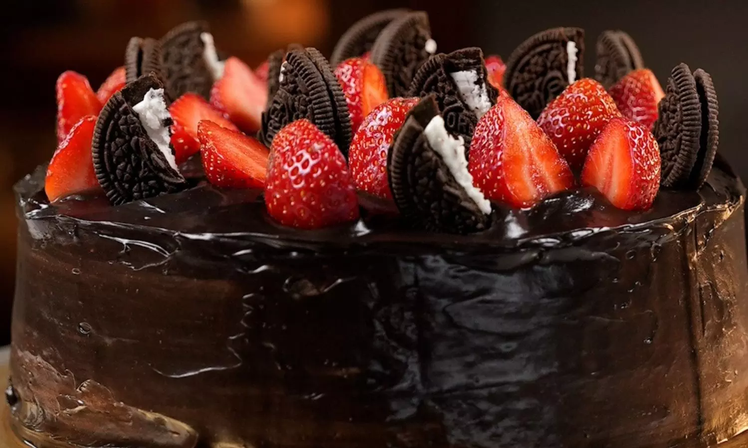 Oreo & Strawberry Dark Chocolate Cake