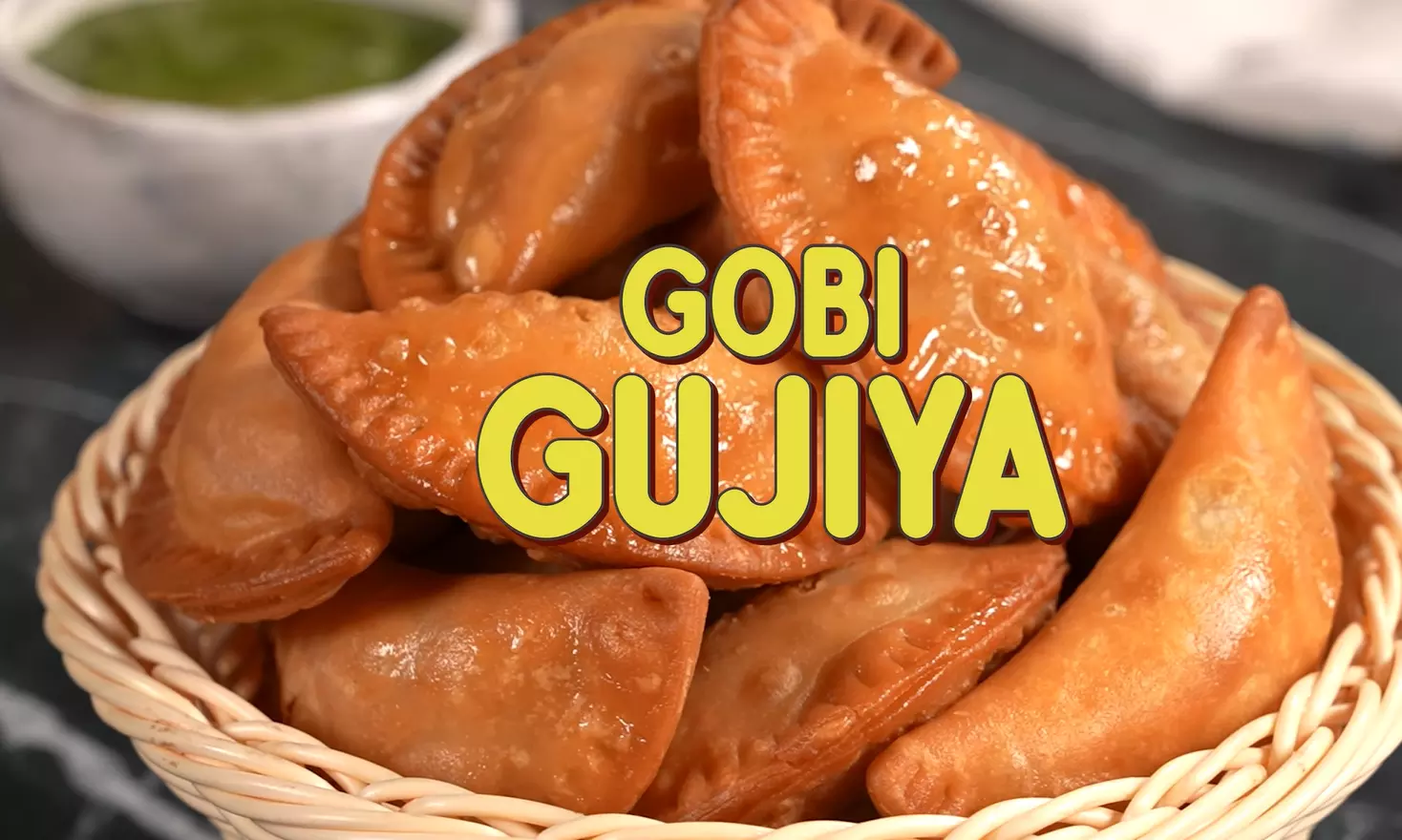 Gobi Gujiya