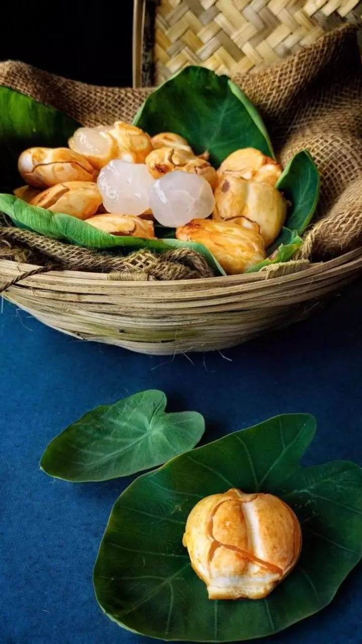 Know Your Ingredients: Tadgola (Ice Apple) Know Your Ingredients: Tadgola (Ice Apple)