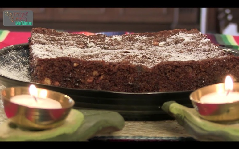Dessert Recipes | Date & Almond Cake
