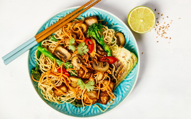 We all love noodles & heres how the whole world eats it
