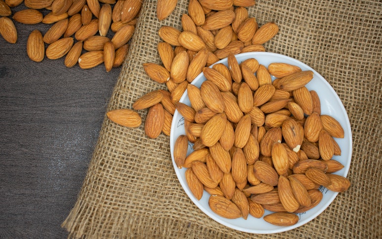 Dry fruits and nuts such as almonds, walnuts, anjeer, dates and apricots are good for the Vata body type